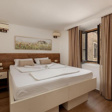 Apartment Amigo Old Town Kotor Dış mekan fotoğraf