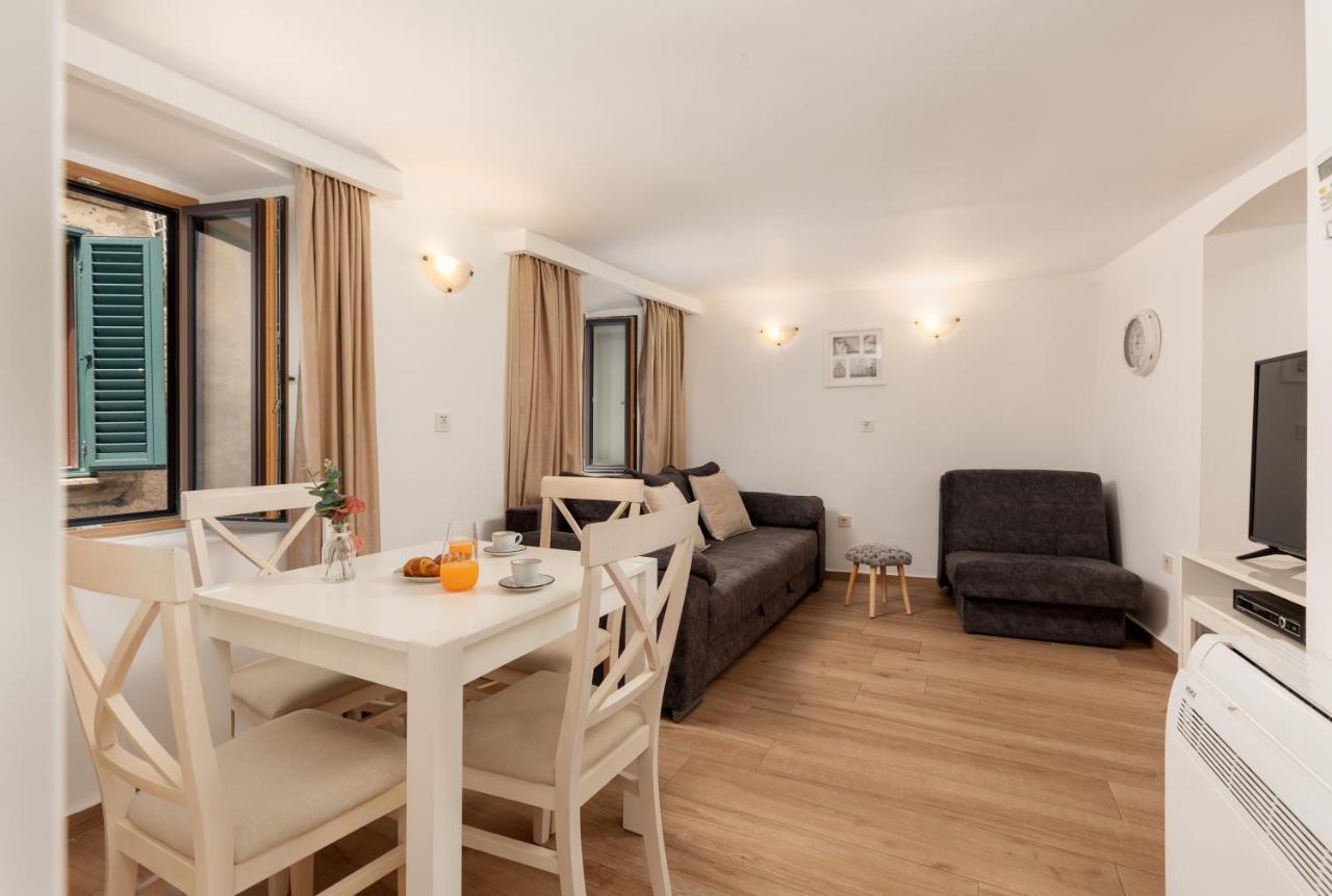 Apartment Amigo Old Town Kotor Dış mekan fotoğraf